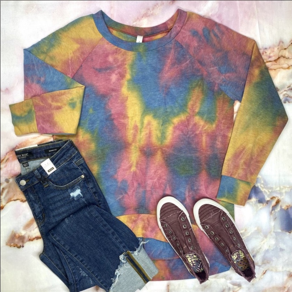 Weekender tie dye.  Never worn.